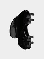Monochrome claw clip "M"