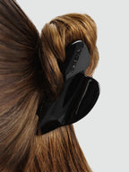 Monochrome claw clip "M"
